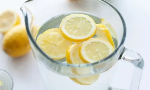 Jarang Disadari, ini Manfaat Minum Air Lemon buat Tubuh Anda