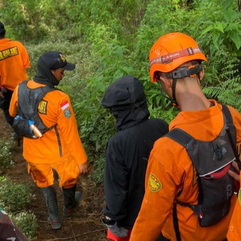 Ditemukan Selamat, Ini 3 Fakta Penemuan Siswi SMK yang Sempat Hilang di Gunung Slamet,