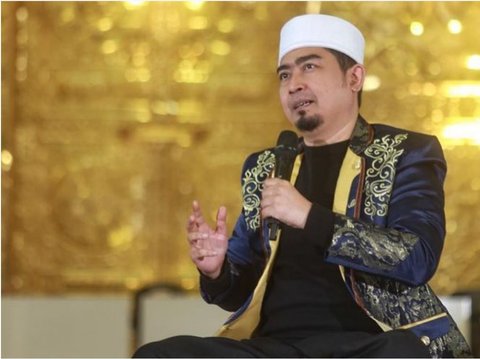 Punya Rumah Mewah Senilai Rp80 Miliar, Ternyata Segini Pendapatan Ustaz Solmed Sebagai Pendakwah