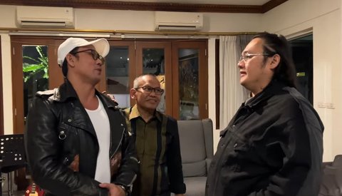 Ditantang Farhat Abbas, Denny Sumargo Langsung Datangi Rumah Sang Pengacara - Mau Bertemu tapi Dengan Satu Syarat