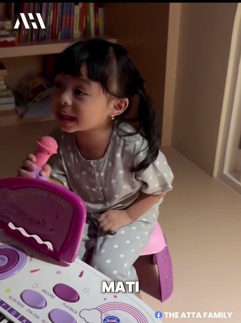 Aksi Mengemaskan Ameena anak Atta dan Aurel, saat Nyanyi Lagu Mahalini