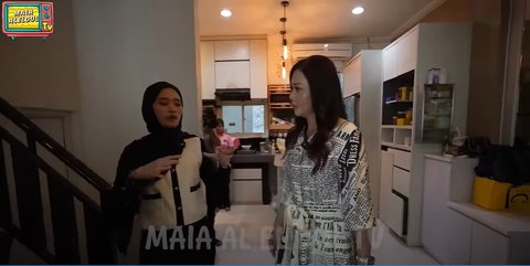 Potret Rumah Mewah Tiga Lantai Inara Rusli, Maia Estianty Sampai Melongo di Kamarnya ada Ranjang Multifungsi