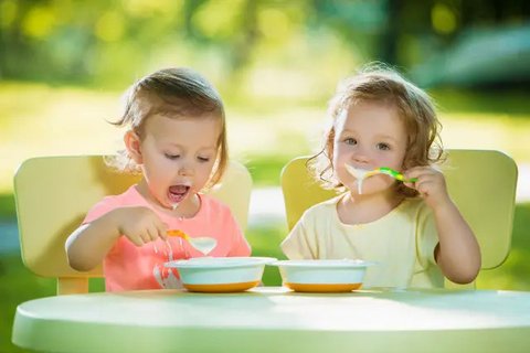 Cara Menghentikan Bayi Memasukkan Mainan ke Mulut, Bisa Jadi Solusi