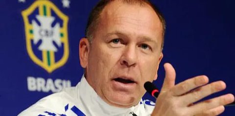 Profil Mano Menezes, Pelatih Sepak Bola Brasil yang Hadapi Tantangan dari Pemecatan Berulang