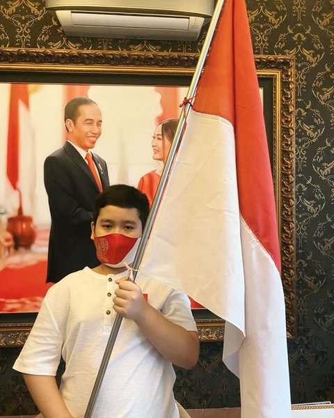 Potret Terbaru Ivander Damares Anak Inul Daratista, Makin Ganteng Berambut Gondrong - Ingin Jadi Pemain Sinetron