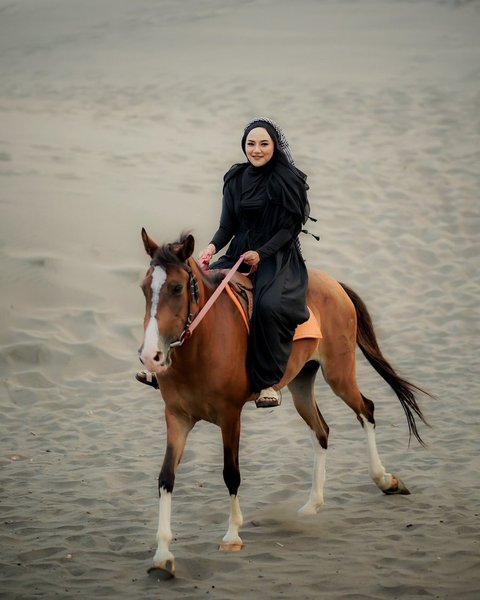 Sedang Jadi Perbincangan, Potret Selebgram Cantik Arie Rieyanthie yang Bongkar Perselingkuhan Suami