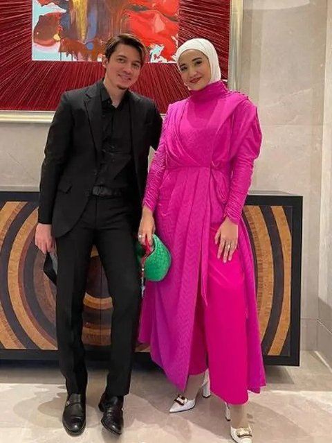 Gaya Elegan Para Artis Berhijab Dapat Jadi Inspirasi Untuk Tampil Modis di Acara Kondangan