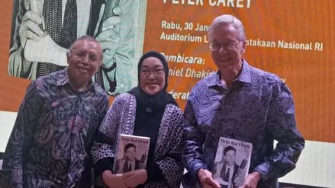 Siapa Peter Carey? Polemik Buku yang Diduga Diplagiat oleh Dosen FIB UGM