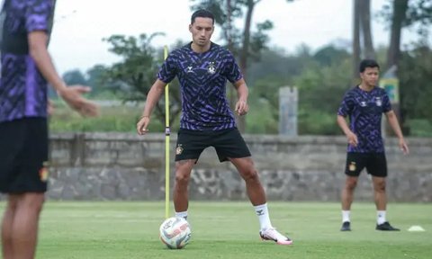 Cerita Ezra Walian Ungkap Alasan Meninggalkan Persib Bandung dan Memilih Bergabung ke Persik Kediri