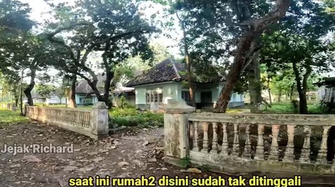 Potret Rumah Masa Kecil Ari Lasso Lama Terbengkalai, Tak Ada Penghuninya dan Kental Nuansa Menyeramkan Bikin Merinding