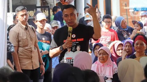 FOTO: Gaya Dharma Pongrekun Blusukan ke Pasar Minggu, Perkenalkan Getuk Tular Adab untuk Atasi Masalah Ekonimi Warga