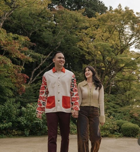 Romantisnya Momen Ihsan Fadhlur Lamar Elma Agustin di Taman Shisedo Jepang saat Matahari Terbenam, Mirip Agenda Film