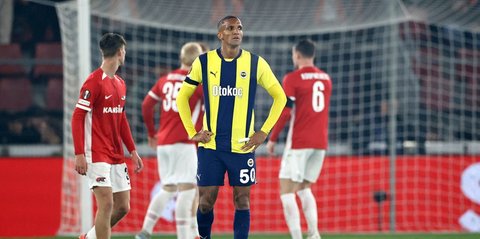 Hasil Pertandingan AZ Alkmaar vs Fenerbahce di Liga Europa: Tim Asuhan Jose Mourinho Kalah 3-1