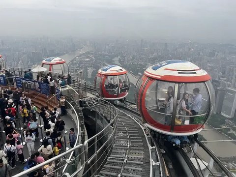 Suasana Guangzhou dari Ketinggian 488 Meter di Canton Tower, Pemandangannya Memanjakan Mata