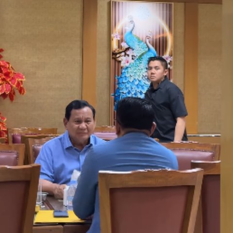 Prabowo Ajak Ridwan Kamil Makan Malam Nasi Padang, Kehadiran Mayor Teddy jadi Tanda Tanya