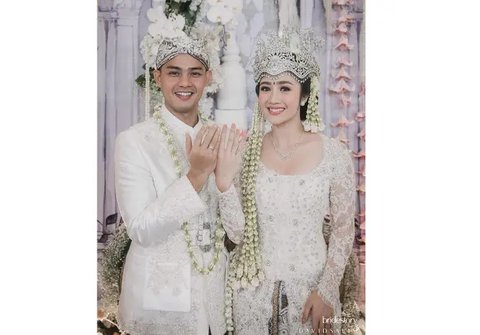 5 Potret Cantik dan Menawan Febby Rastanty saat Dinikahi Drajad Djumantara, Tampil Anggun Pakai Kebaya Putih dengan Siger Sunda