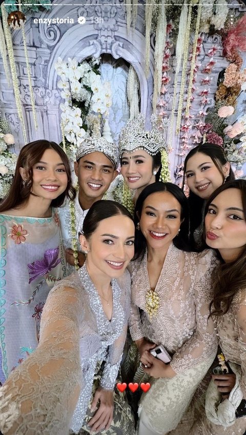 Akhirnya Kumpul Lengkap, 7 Potret Cantik dan Anggun BLACKPUNK Yuki Kato, Jessica Mila dan Enzy Storia di Pernikahan Febby Rastanty