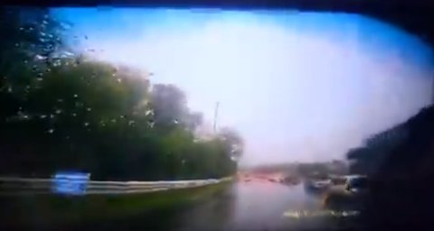 Detik-detik Kecelakaan Beruntun Tol Cipularang, Terekam Jelas di Dashboard Cam Pengendara Selamat