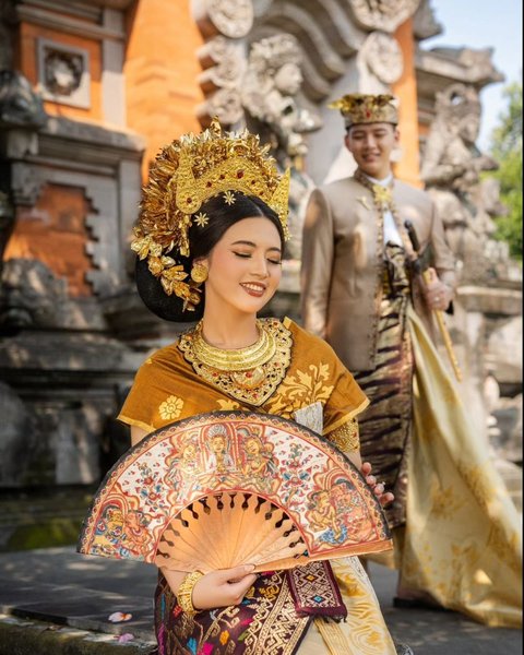 Hitungan Hari Jelang Pernikahan, Intip Foto-Foto Prewedding Iptu Hafiz dan Putri Andika Perkasa Berkonsep Nusantara