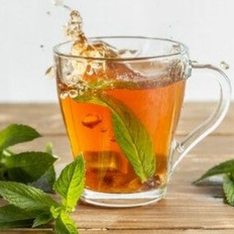 7 Minuman Sehat yang Cocok untuk Penderita Asam Lambung