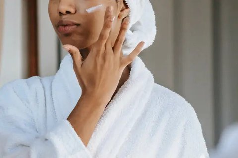 Cara Kulit Sehat dan Glowing, Ini Produk Skincare yang Wajib Digunakan Setiap Hari