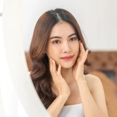 Cara Kulit Sehat dan Glowing, Ini Produk Skincare yang Wajib Digunakan Setiap Hari