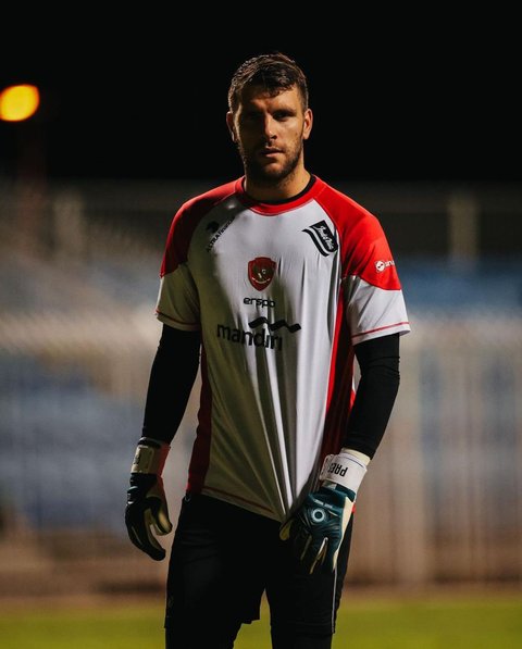 Viral Kiper Timnas Indonesia Maarten Paes Hafalkan Lagu Abang Tukang Bakso, 'Diospek' Sandy Walsh Lagi?