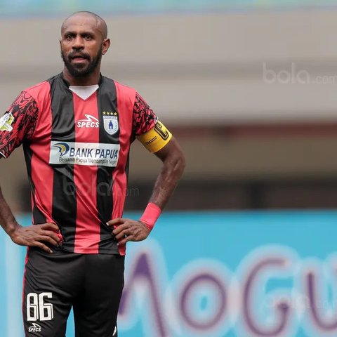 7 Pemain Legendaris Timnas Indonesia, Andi Ramang Hingga Boaz Solossa Sang Bomber Handal Persipura