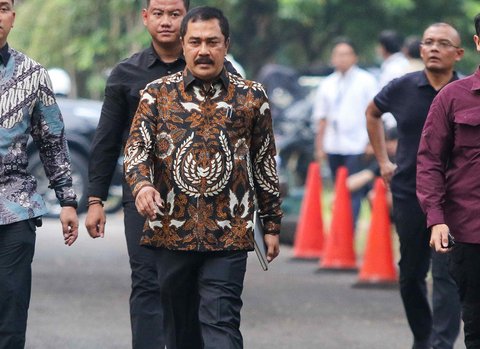 Karier Mulus Menteri Agus Andrianto, Pensiunan Wakapolri Dapat Jenderal Kehormatan Jadi Bintang 4 dari Presiden Prabowo