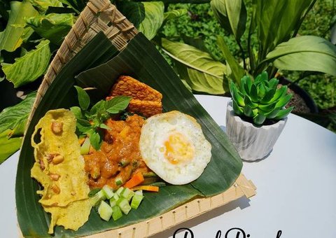 Keunikan dan Keunggulan 7 Kemasan Makanan Tradisional Indonesia yang Autentik dan Ramah Lingkungan, Mana Favoritmu?