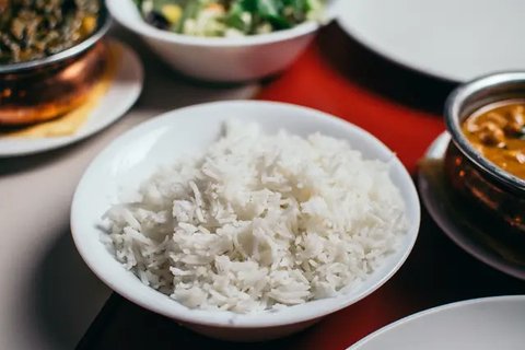 Cara Mengurangi Karbohidrat dan Kalori Dalam Nasi Putih, Mudah Banget