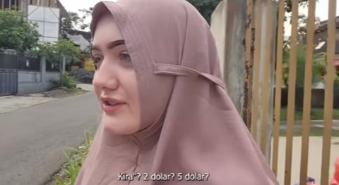 Bule Cantik Mualaf dari Amerika Ikut Menimbang Rongsokan Bareng Sang Suami 'Ini Pengalaman yang Sangat Lucu'