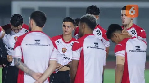 FOTO: Ekspresi Eliano Reijnders Tetap Ikut Latihan Timnas Indonesia Meski Dua Kali Dicoret Shin Tae-yong