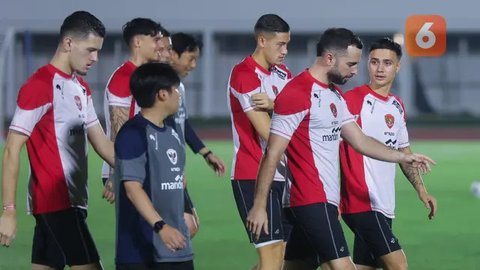 FOTO: Ekspresi Eliano Reijnders Tetap Ikut Latihan Timnas Indonesia Meski Dua Kali Dicoret Shin Tae-yong