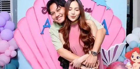 10 Foto Mahalini Pakai Mini Dress Pink di Ulang Tahun Azura, Diduga Sedang Hamil