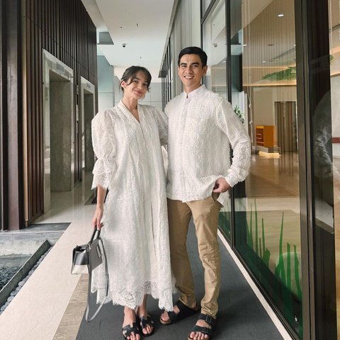 Romantis di Hari Raya, Ini 4 Inspirasi Baju Lebaran Couple 2025 ala Pasangan Selebriti