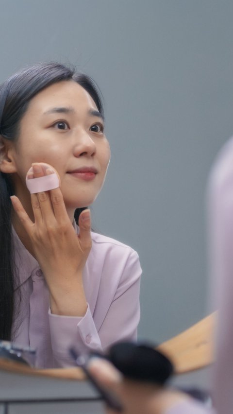 Cushion atau Foundation? Panduan Memilih Produk Makeup Berdasarkan Jenis Acara