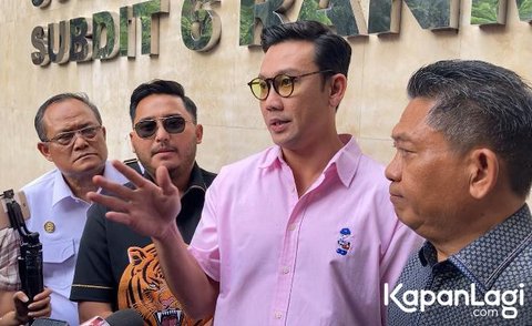 Masalah Semakin Panjang, Denny Sumargo Akhirnya Izinkan Kuasa Hukumnya Polisikan Farhat Abbas