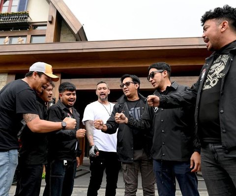 Potret Andre Taulany Punya Geng Motor Baru Lagi, Bernama 'Bedain' Anggotanya Ada Desta dan Rigen