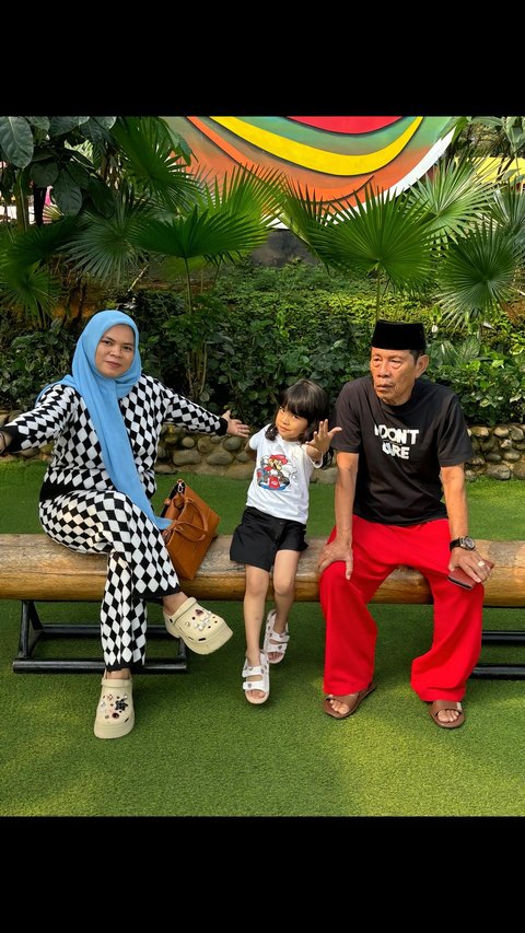 Momen Lucu Haji Malih Bareng Melisya, Anaknya yang Miliki Logat Mirip Sekali dengan Sang Ayah