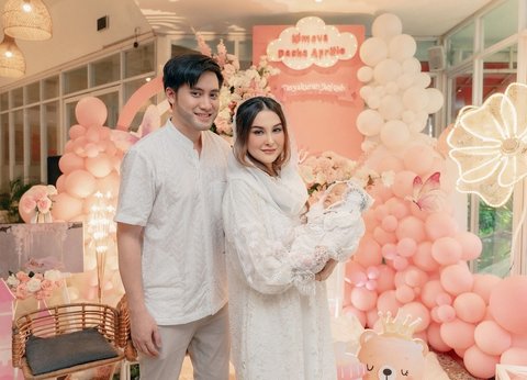 Potret Aqiqah Kimova Dasha Aprilio Putri Cantik Kevin Aprilio & Vicy Melanie, Dekorasi Bernuansa Pink Gemas Banget