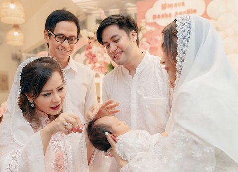 Potret Aqiqah Kimova Dasha Aprilio Putri Cantik Kevin Aprilio & Vicy Melanie, Dekorasi Bernuansa Pink Gemas Banget