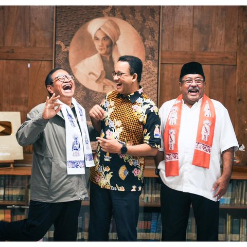 Analisis: Pamer Didukung Jokowi dan Prabowo Justru Bumerang Buat Ridwan Kamil?