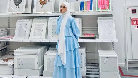 Ingin Elegan di Hari Raya? Intip 4 Inspriasi Outfit Lebaran 2025 untuk Remaja ala Selebriti