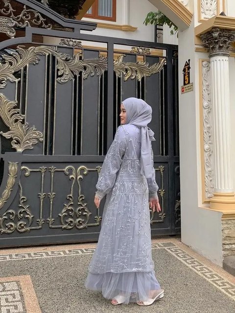 Ingin Elegan di Hari Raya? Intip 4 Inspriasi Outfit Lebaran 2025 untuk Remaja ala Selebriti