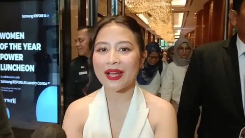 Prilly Latuconsina Dirujak Netizen Usai Video Soal Lebih Banyak Perempuan Independen daripada Pria Mapan Viral di Media Sosial