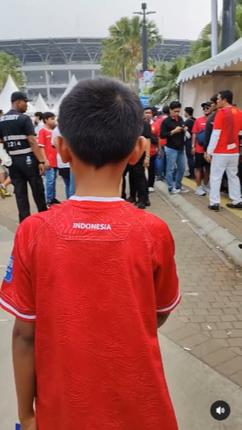 Kisah Ayah & Anak Gagal Nonton Timnas Walau Sudah Nekat ke Jakarta Meski Tak Punya Tiket, Pelajaran di Baliknya Luar Biasa