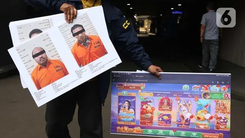 FOTO: Penampakan Tumpukan Uang Miliaran Rupiah Hasil Operasi Pemberantasan Judi Online