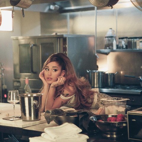 Jadi Pemeran Utama di Film Wicked yang Tayang Perdana Hari ini, Intip Profil Ariana Grande