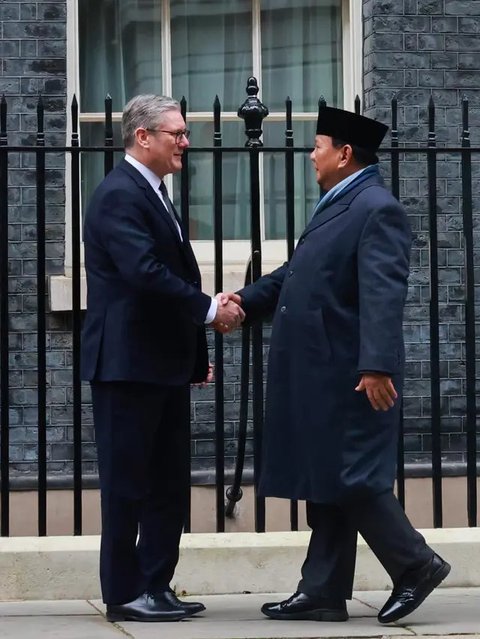 FOTO: Senyum Hangat PM Keir Starmer Bertemu Prabowo, Bahas Peningkatan Kerja Sama Inggris-RI